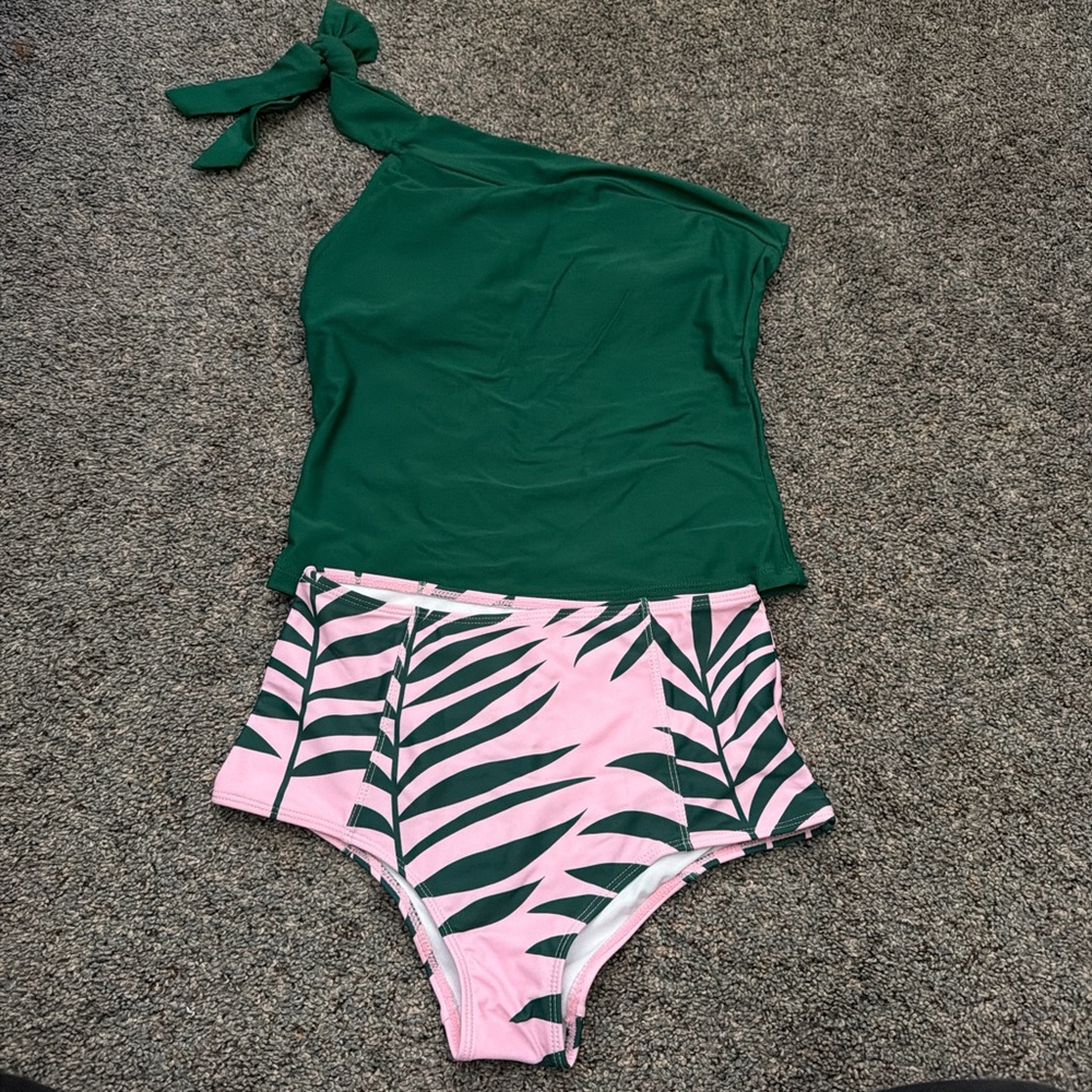 Green One-Shoulder Top with Pink Leaf Print Bottoms